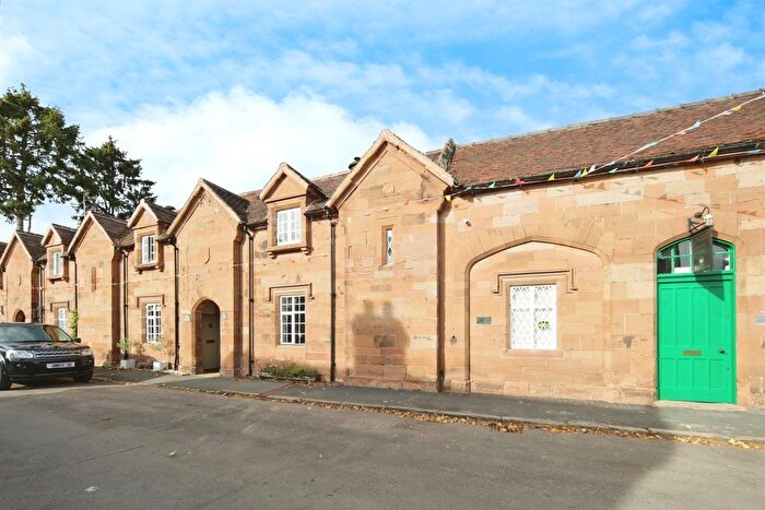 3 Bedroom Cottage For Sale In Vicarage Road, Stoneleigh, Coventry, CV8