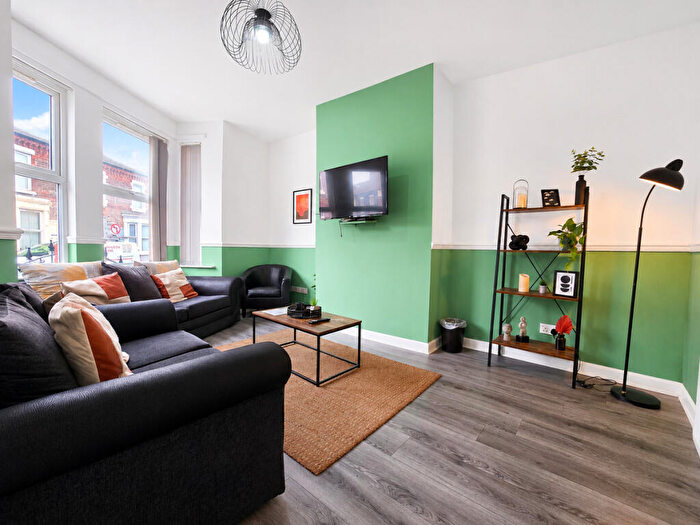 3 Bedroom End Of Terrace House To Rent In Walton Breck Road, Liverpool, L4
