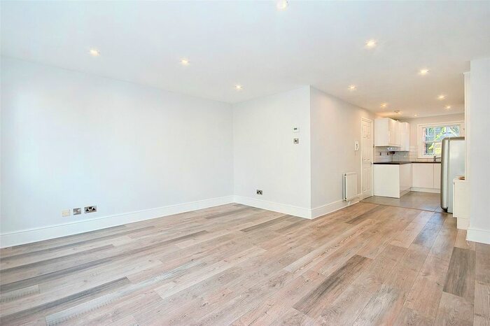 2 Bedroom Flat To Rent In Leather Lane, Clerkenwell, EC1N