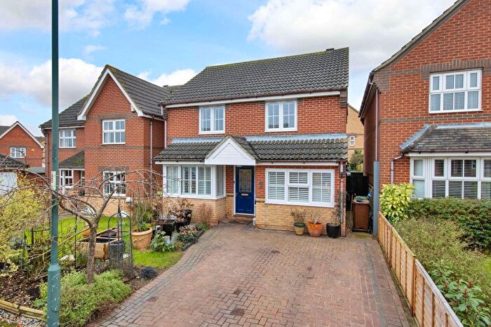 4 Bedroom Detached House For Sale In Drayton Close, High Halstow, Rochester, Kent, ME3