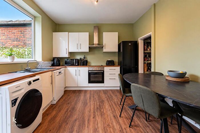 2 Bedroom Terraced House For Sale In Buchanan Street, Pendlebury, M27