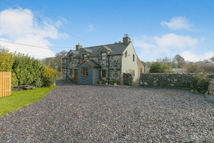 2 Bedroom Detached House For Sale In Pontllyfni, Caernarfon, Gwynedd, LL54