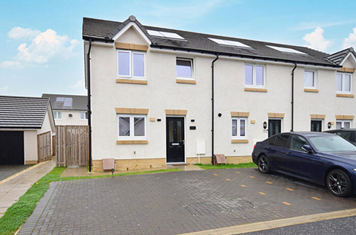 3 Bedroom End Of Terrace House For Sale In Adam Street, Torrance Park, Newarthill, ML1
