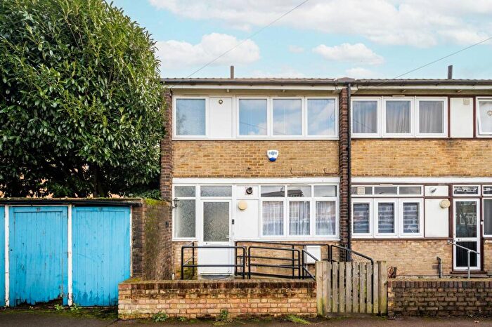 3 Bedroom End Of Terrace House For Sale In Sunfields Place, Greenwich, London, SE3