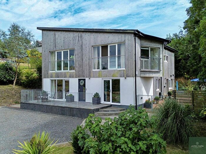 4 Bedroom Detached House For Sale In Mill Lane, Tregony, TR2