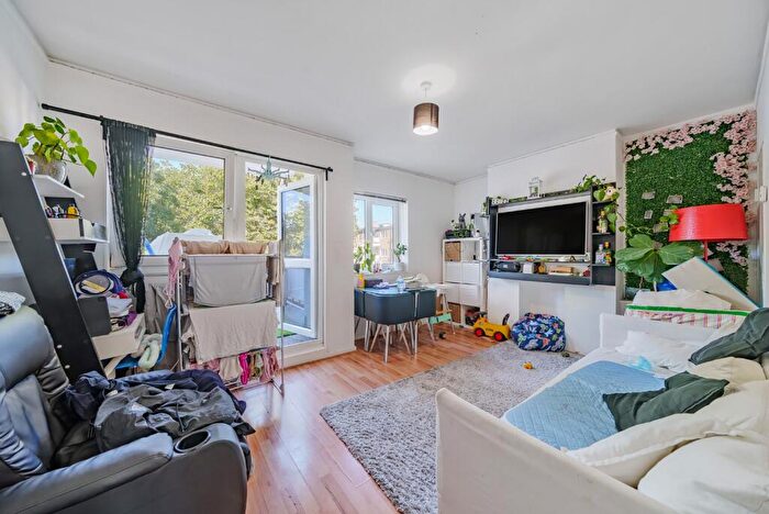 2 Bedroom Flat To Rent In Chester House, Evelyn Street, Deptford, London, SE8