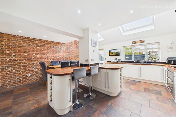 5 Bedroom Detached House For Sale In East Street, Colne, Huntingdon, Cambridgeshire, PE28