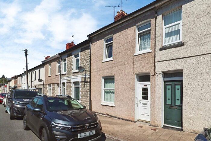 3 Bedroom Terraced House For Sale In Hewell Street, Penarth, CF64