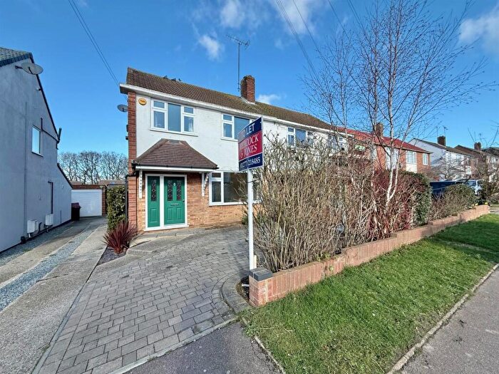 3 Bedroom Semi-Detached House To Rent In Long Ridings Avenue, Hutton, Brentwood, CM13