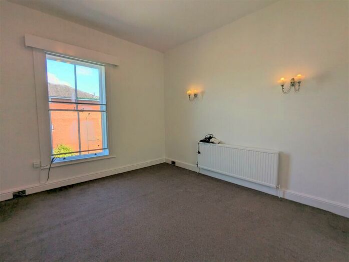 2 Bedroom Apartment To Rent In Lord Street West, Southport, Merseyside, PR8