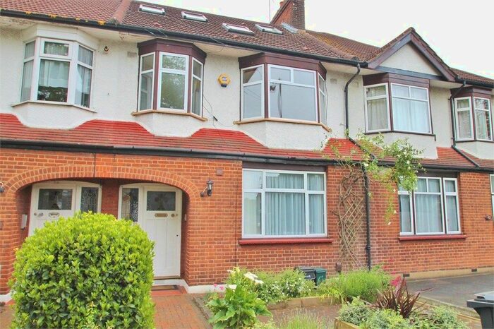 1 Bedroom Flat To Rent In Firs Lane, Winchmore Hill, London, N21