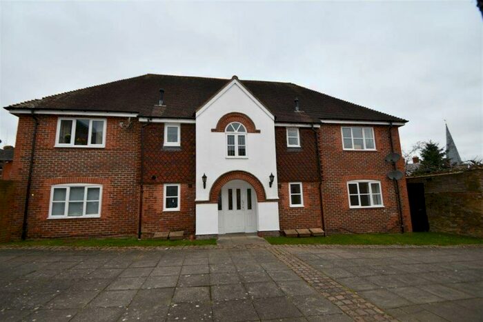 2 Bedroom Apartment To Rent In Bedroom Ground Floor Apartment In Godalming, GU7
