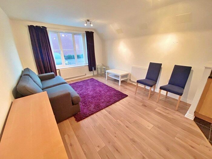 2 Bedroom Flat To Rent In Signet Square, Coventry, CV2