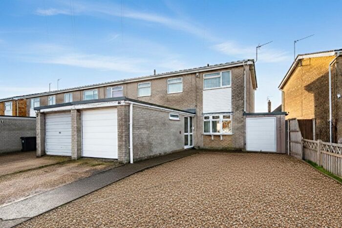 3 Bedroom End Of Terrace House For Sale In Maple Road, Boston, Lincolnshire, PE21