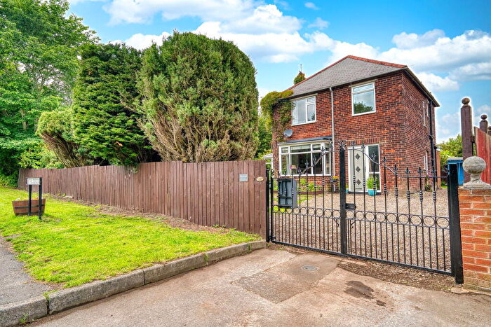 3 Bedroom Detached House For Sale In The Crescent, Sunniside, NE16