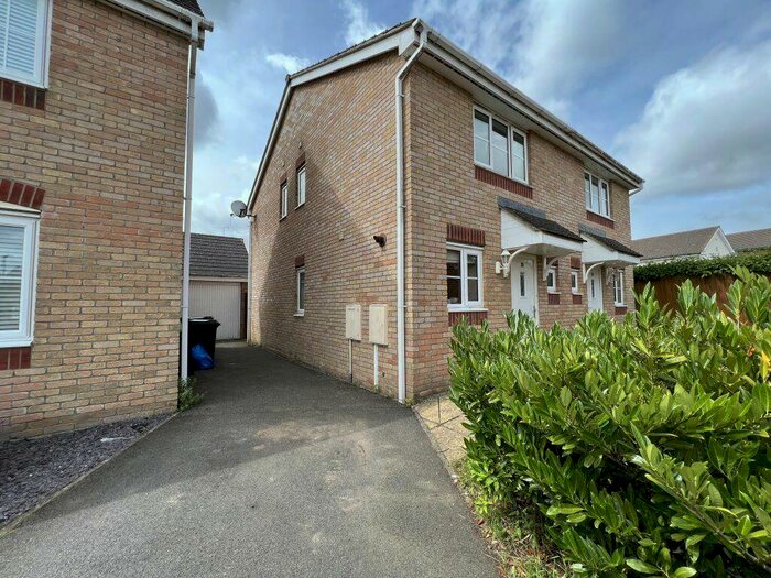 2 Bedroom Semi-Detached House To Rent In Magpie Close, NN18