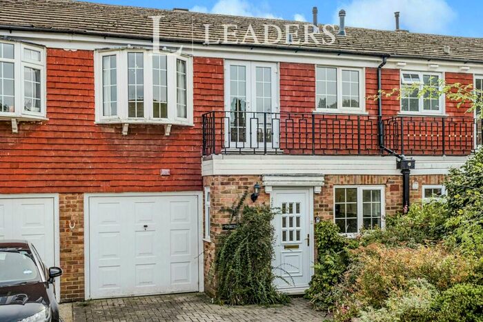 3 Bedroom Terraced House To Rent In Linden Grove, Lindfield, RH16