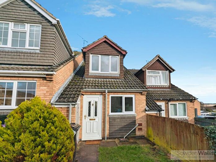 2 Bedroom Terraced House For Sale In Drift Avenue, Stamford, PE9