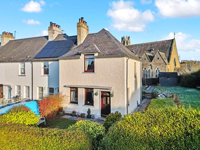 3 Bedroom End Of Terrace House For Sale In Hall Park, Abernethy, PH2
