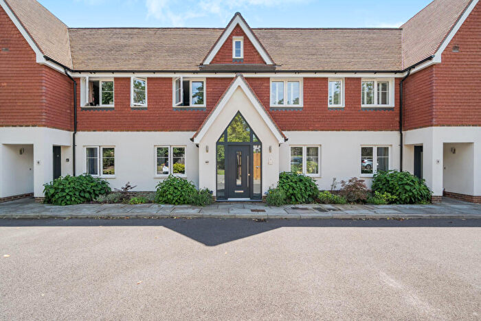 2 Bedroom Apartment For Sale In London Road, Guildford, GU1