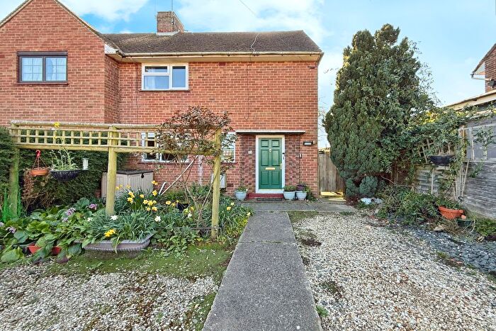 2 Bedroom End Of Terrace House For Sale In Hesketh Road, Towcester, Northamptonshire, NN12