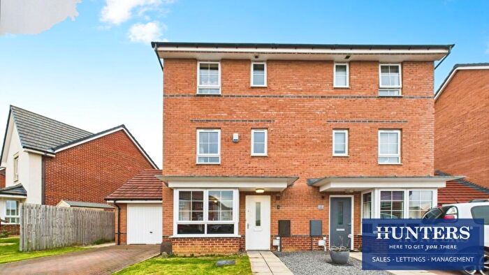 4 Bedroom Semi Detached House For Sale In Danesfield Road, Washington, NE38