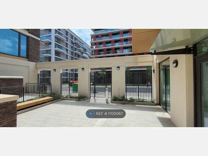 1 Bedroom Flat To Rent In Royal Crest Avenue, London, E16