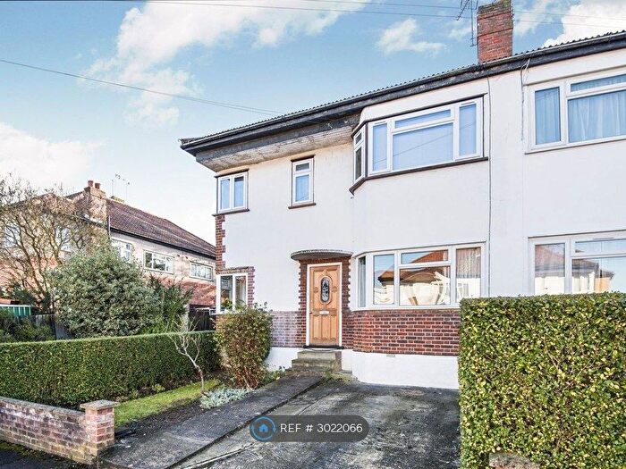 2 Bedroom Maisonette To Rent In Ranmoor Gardens, Harrow, HA1