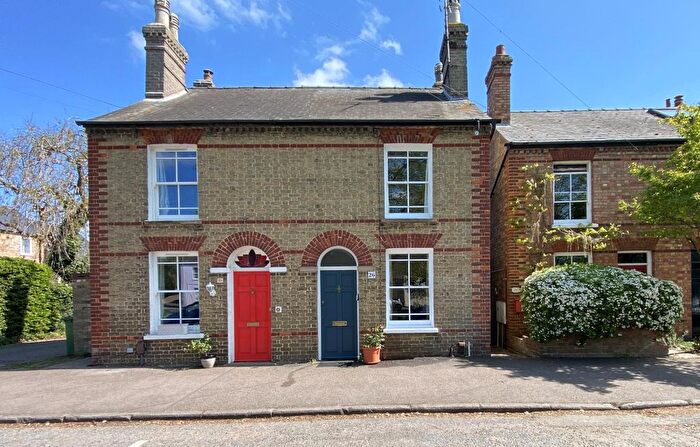 2 Bedroom Semi-detached House For Sale In Greenside, Waterbeach, Cambridge, CB25