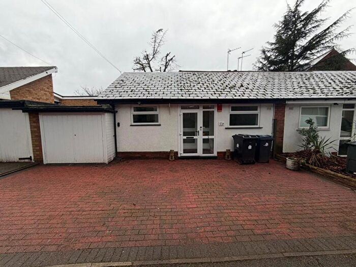 2 Bedroom Bungalow For Sale In Oaklands Drive, Birmingham, B20