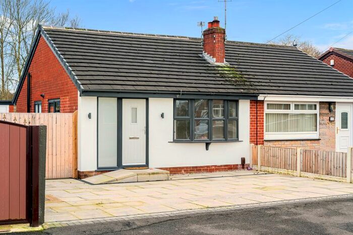 2 Bedroom Semi-Detached Bungalow To Rent In Fulbeck Avenue, Wigan, WN3