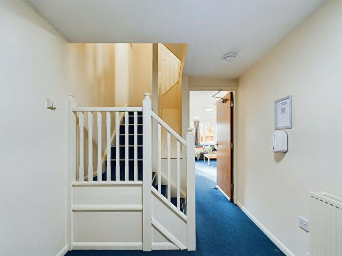 6 Bedroom Flat To Rent In Sage Road, Leicester, LE2