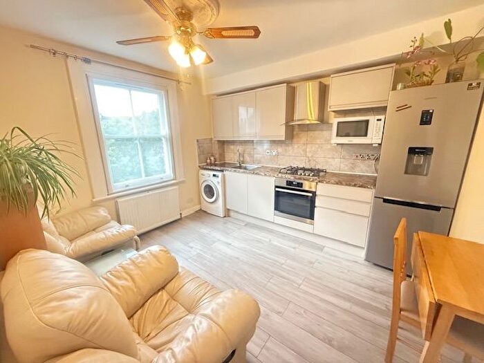 1 Bedroom Flat To Rent In Lowfield Road, West Hampstead, NW6