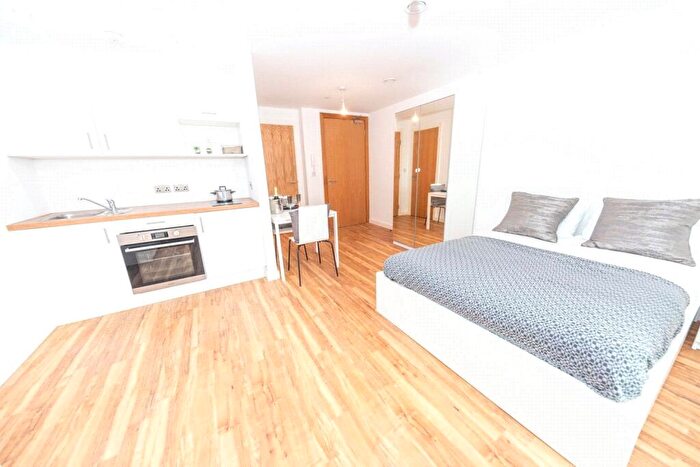 Flat To Rent In The Tower, Plaza Boulevard, Liverpool, L8