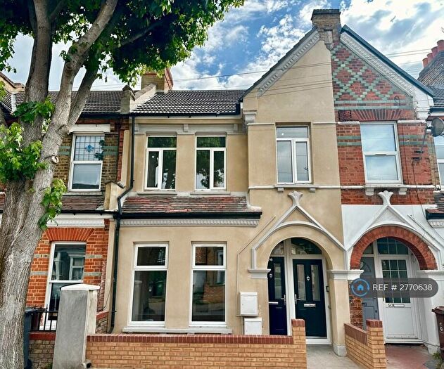 2 Bedroom Flat To Rent In Devonshire Road, London, E17