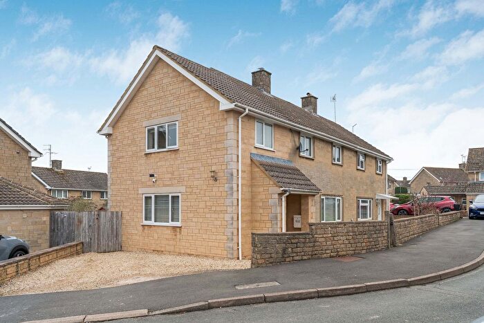 4 Bedroom Semi Detached House For Sale In Queen Elizabeth Road, Cirencester, Gloucestershire, GL7