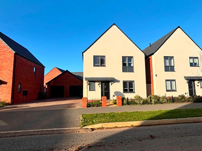 4 Bedroom Detached House For Sale In Silver Birch Road, Wootton, Northampton, NN4