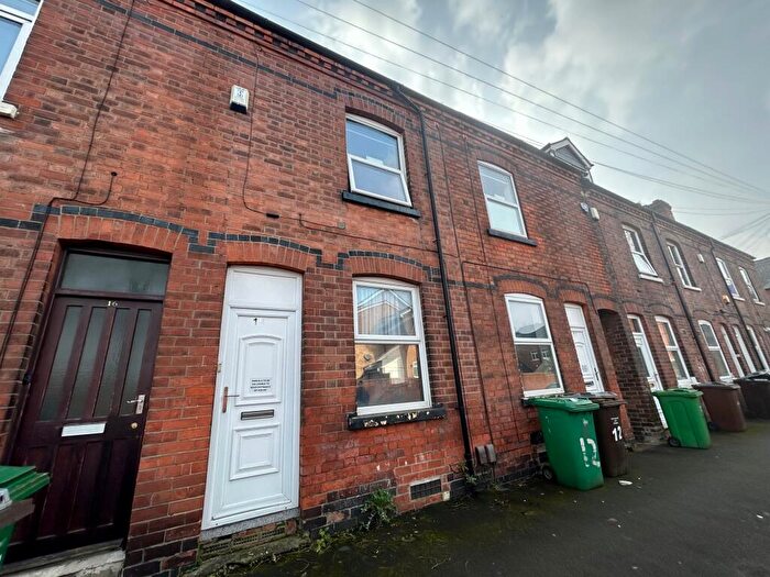 4 Bedroom House To Rent In £pp Pw - Cycle Road, Nottingham, NG7