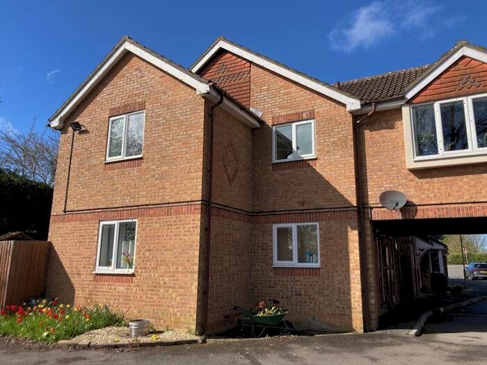 1 Bedroom Ground Maisonette To Rent In Costar Close, Littlemore, OX4