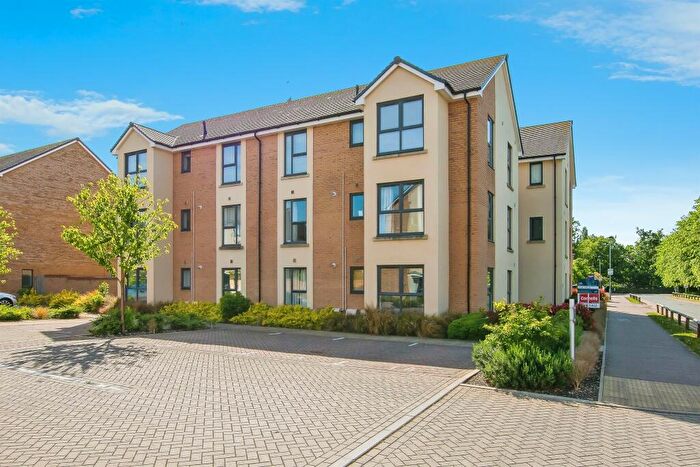 2 Bedroom Flat For Sale In St. Johns Close, Peterborough, PE3