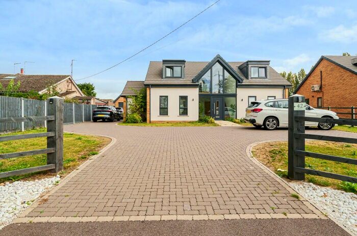 4 Bedroom Detached House For Sale In **High Specification Of Finish Throughout, Open Plan Living At Its Best!**Top End, Renhold, MK41