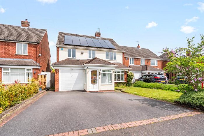 4 Bedroom Detached House For Sale In Ferndown Road, Solihull, B91
