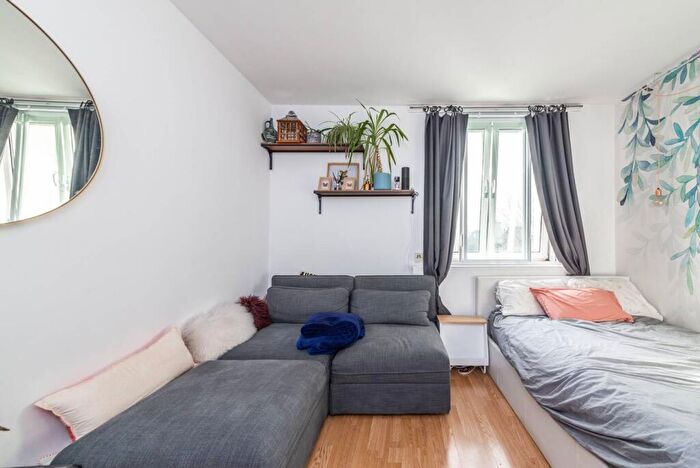 Studio To Rent In Augustus Street, Regent's Park, London, NW1