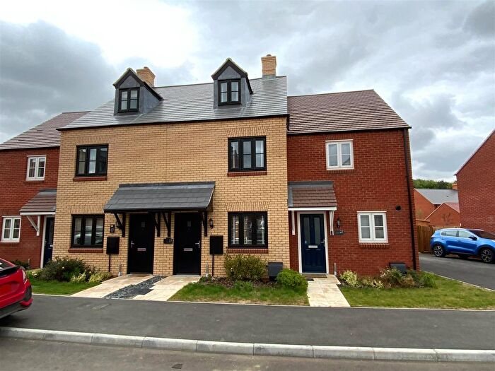 3 Bedroom Terraced House For Sale In Clay Green, Towcester, NN12