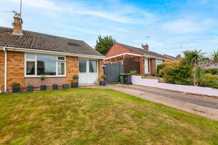 3 Bedroom Bungalow For Sale In Walton Road, Exeter, EX2