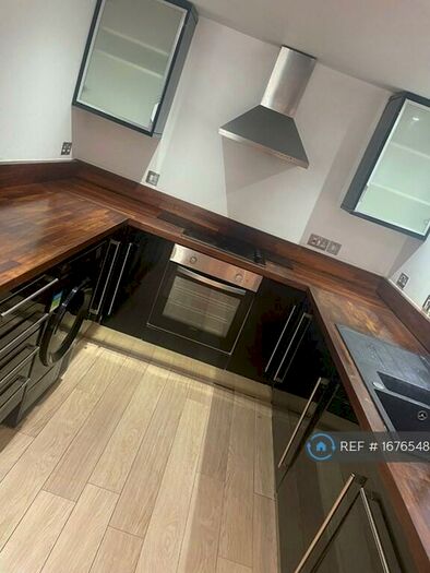 1 Bedroom Flat To Rent In High Street, Dunmow, CM6