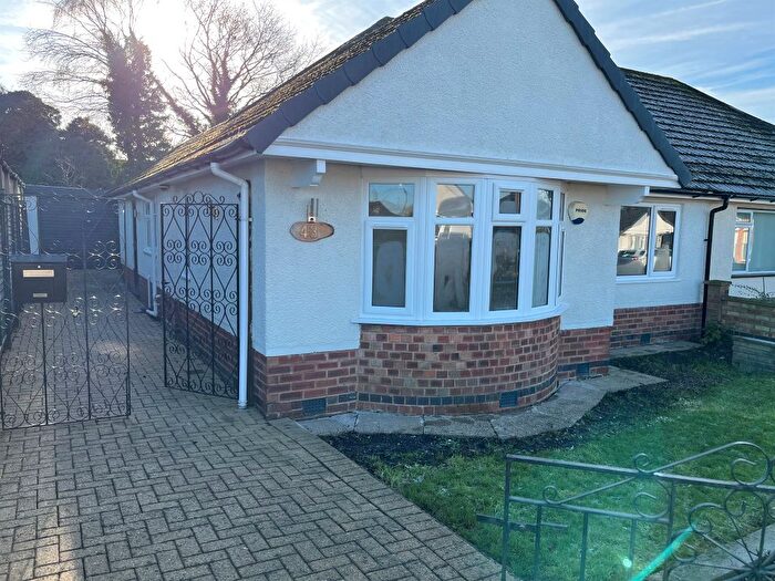 3 Bedroom Semi Detached Bungalow For Sale In Foxhunter Drive, Oadby, Leicester, LE2