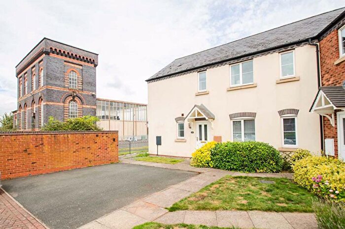 2 Bedroom Flat To Rent In Chesterfield Road, Lichfield, WS14