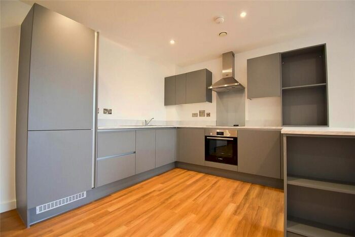 2 Bedroom Property To Rent In Lichfield Terrace, Sheen Road, Richmond, TW9