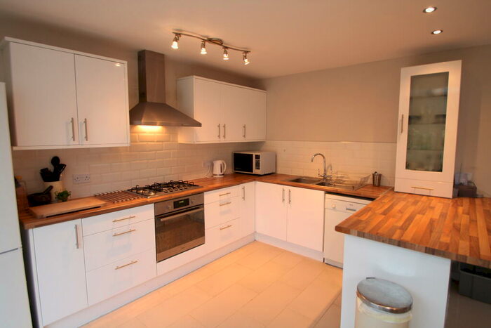 4 Bedroom House To Rent In The Avenue, Beckenham, BR3